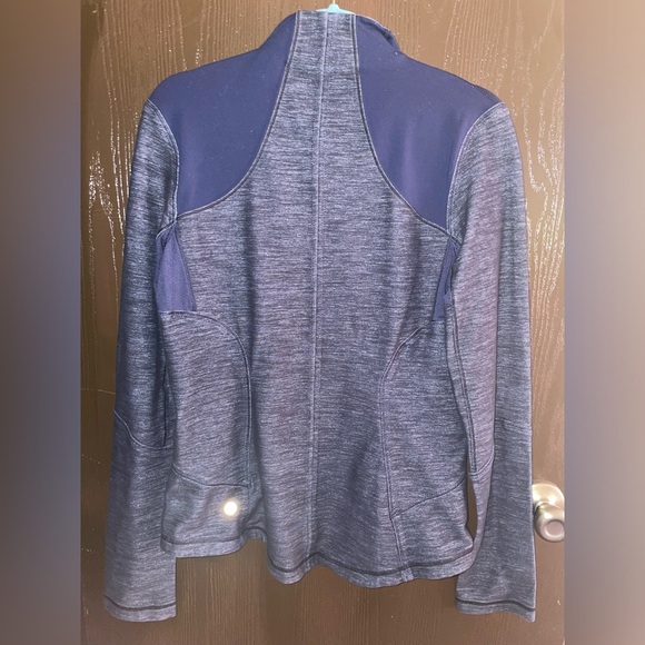 Lululemon Jacket - Picture 6 of 9